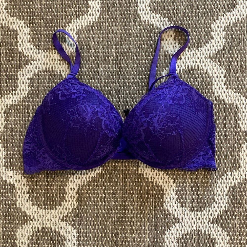 Victoria’s Secret very sexy push-up bra size 36D
